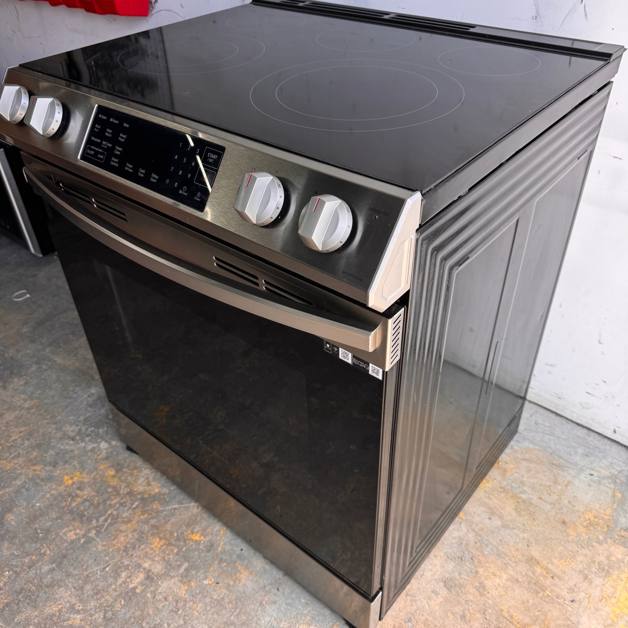 Samsung Stainless Steel Slide-In Electric Stove Samsung Stainless Steel Slide-In Electric Stove